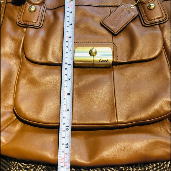 VINTAGE COACH HANDBAG - Picture 11 of 16